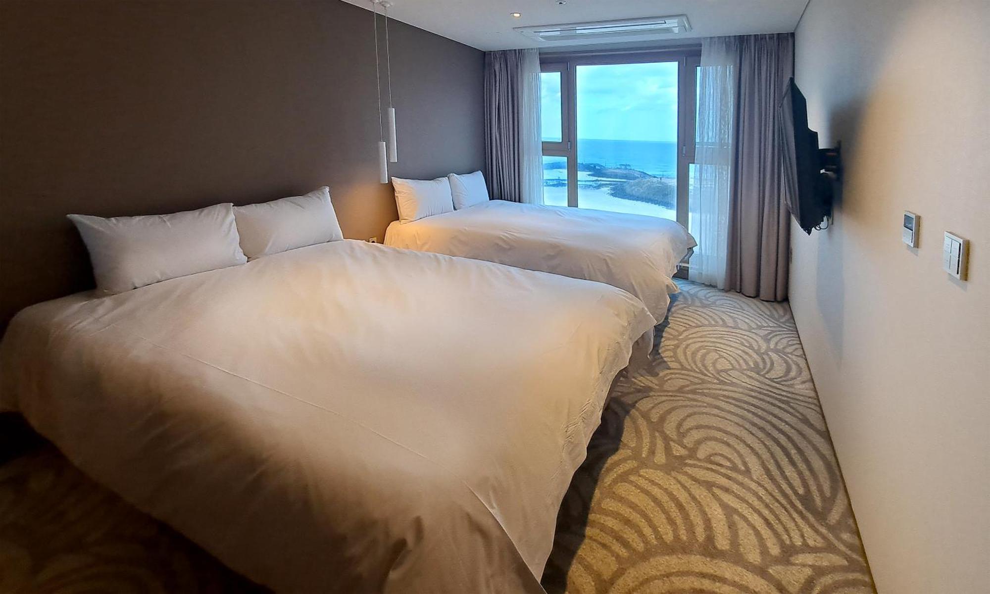 Saint Beach Hotel Jeju Exterior photo