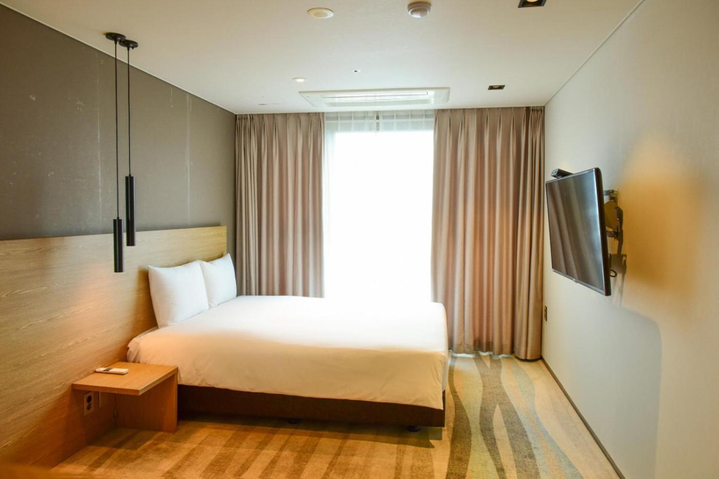 Saint Beach Hotel Jeju Exterior photo