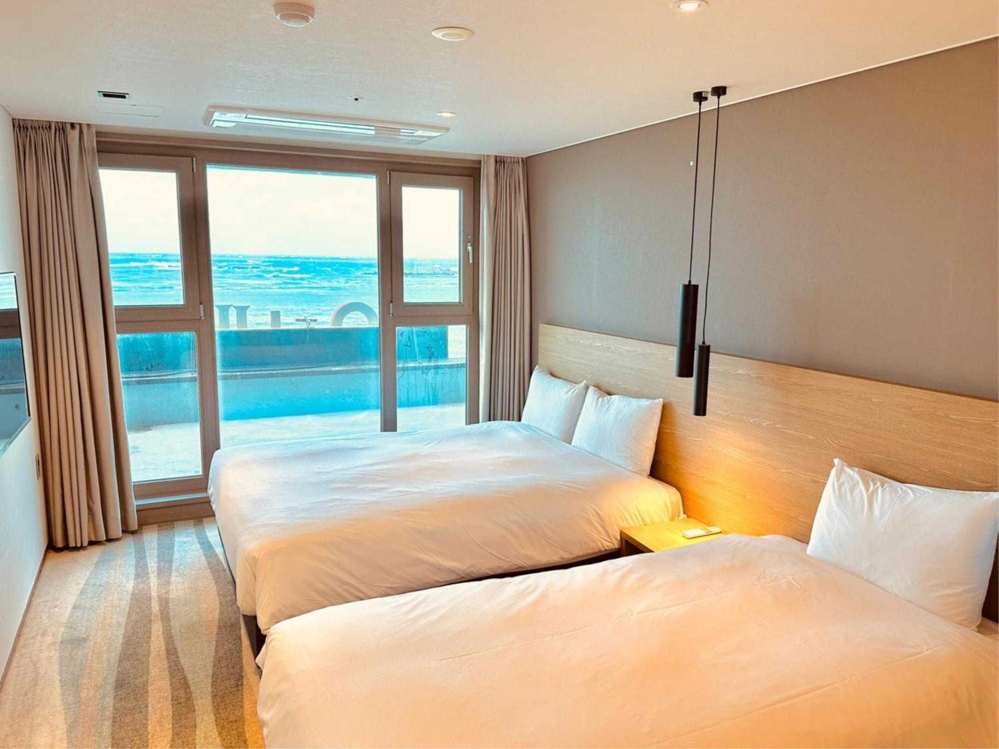 Saint Beach Hotel Jeju Exterior photo
